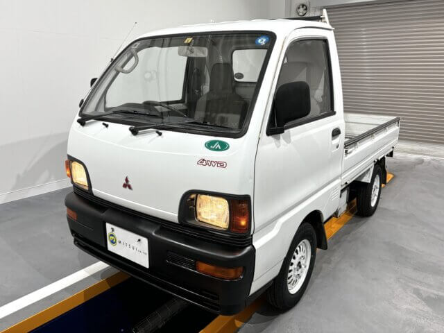 1995 MITSUBISHI MINICAB TRUCK