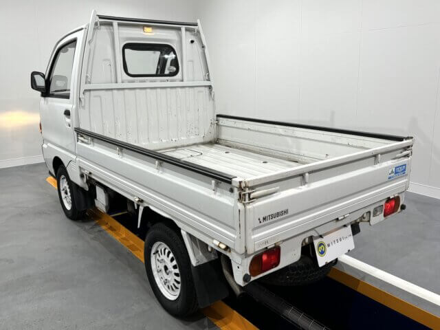 1995 MITSUBISHI MINICAB TRUCK