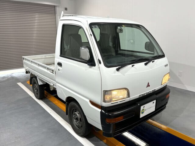 1999 MITSUBISHI MINICAB TRUCK