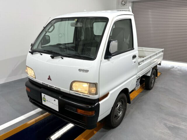 1999 MITSUBISHI MINICAB TRUCK