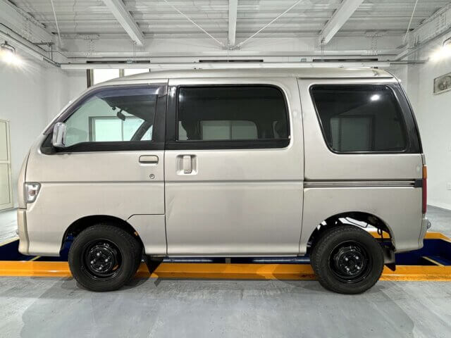 1997 DAIHATSU ATRAI