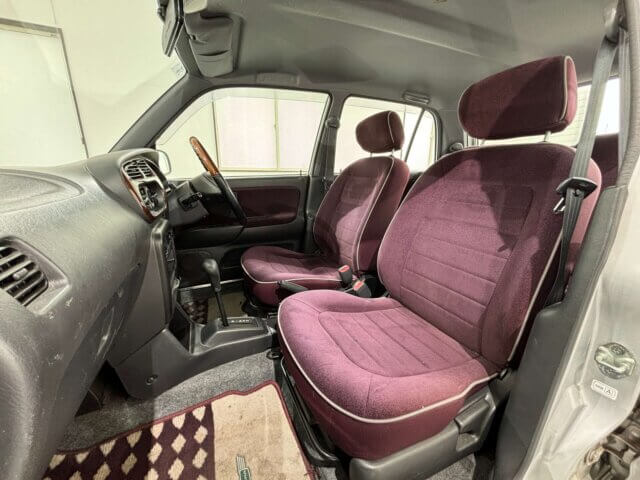 1999 DAIHATSU MIRA GINO