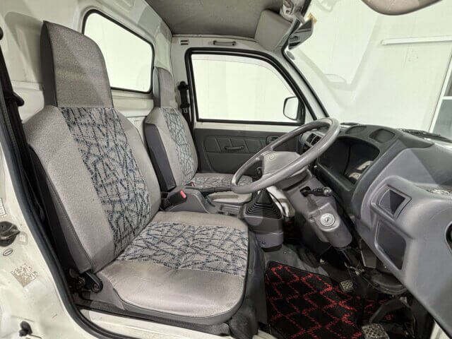 1998 MITSUBISHI MINICAB TRUCK