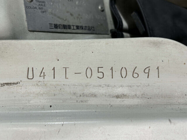 1998 MITSUBISHI MINICAB TRUCK