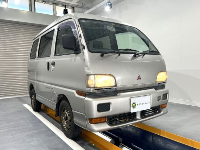 1998 MITSUBISHI MINICAB VAN