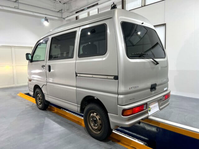 1998 MITSUBISHI MINICAB VAN