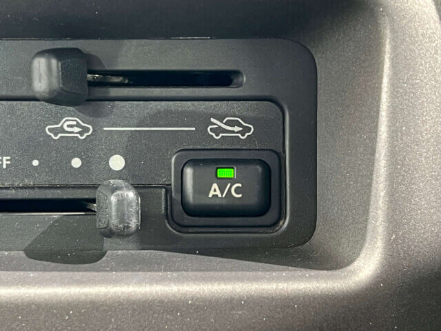 1999 DAIHATSU ATRAI
