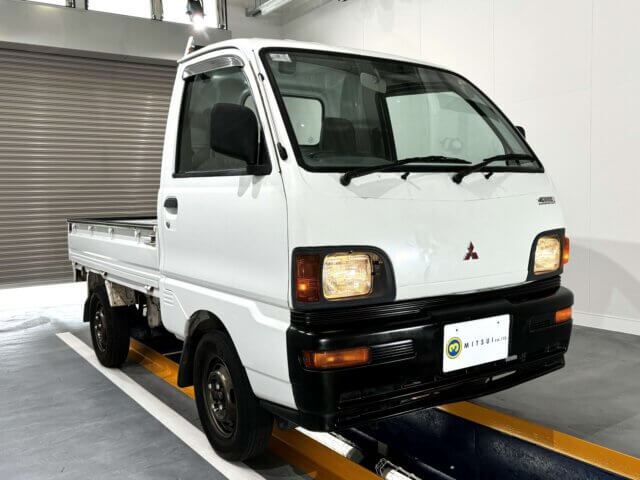1996 MITSUBISHI MINICAB TRUCK