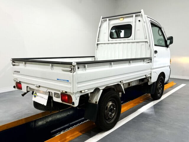1996 MITSUBISHI MINICAB TRUCK