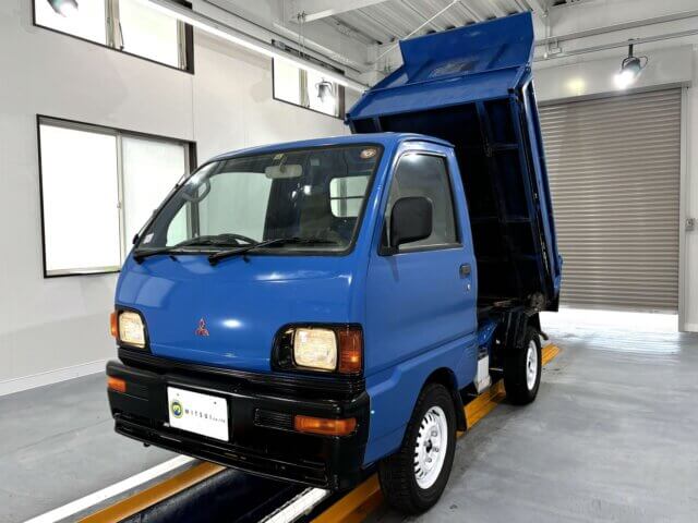 1997 MITSUBISHI MINICAB DUMP