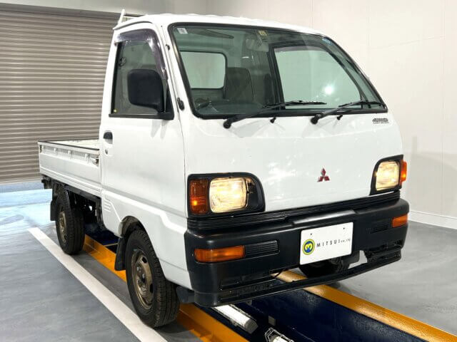 1996 MITSUBISHI MINICAB TRUCK