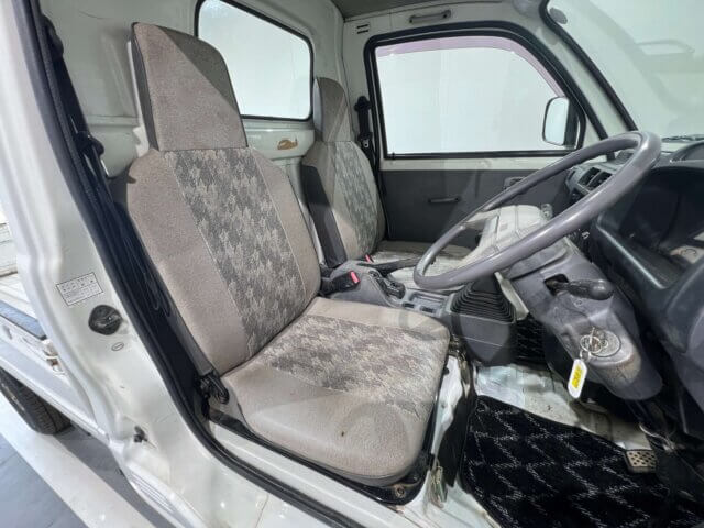 1996 MITSUBISHI MINICAB TRUCK