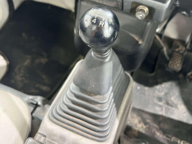 1992 MITSUBISHI MINICAB TRUCK