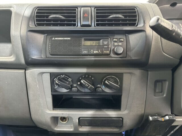 1999 MITSUBISHI MINICAB VAN