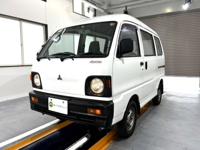 1993 MITSUBISHI MINICAB VAN