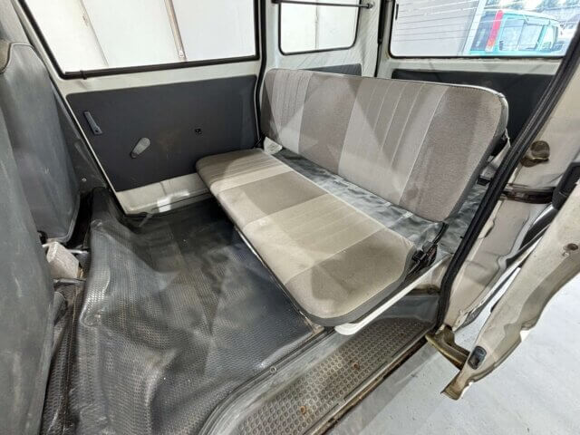 1993 MITSUBISHI MINICAB VAN