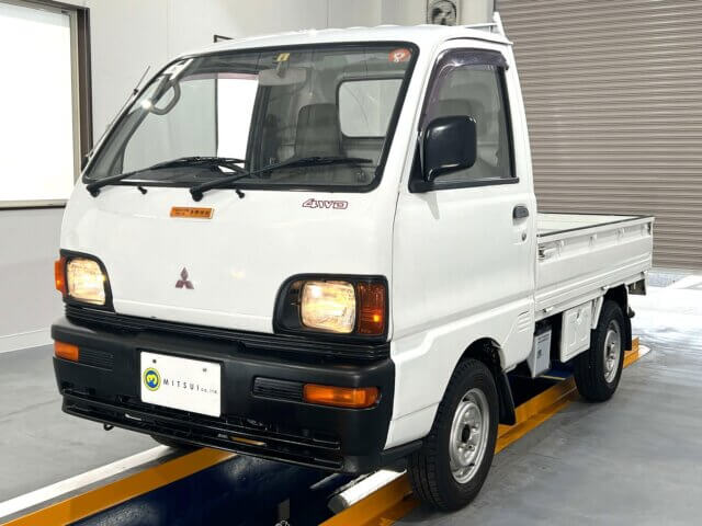1994 MITSUBISHI MINICAB TRUCK