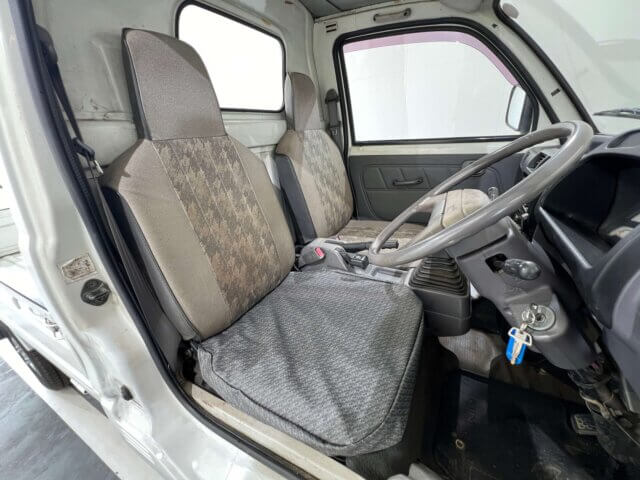 1994 MITSUBISHI MINICAB TRUCK