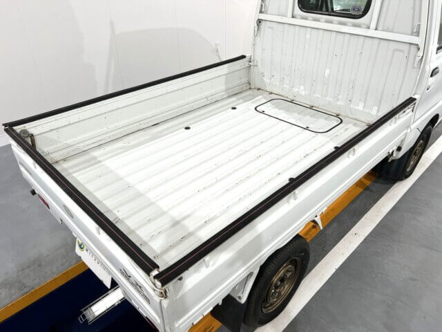 1997 MITSUBISHI MINICAB TRUCK