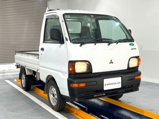 1997 MITSUBISHI MINICAB TRUCK