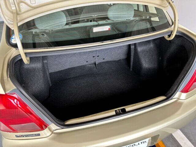 1999 TOYOTA PLATZ
