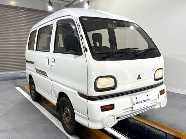 1992 MITSUBISHI MINICAB VAN