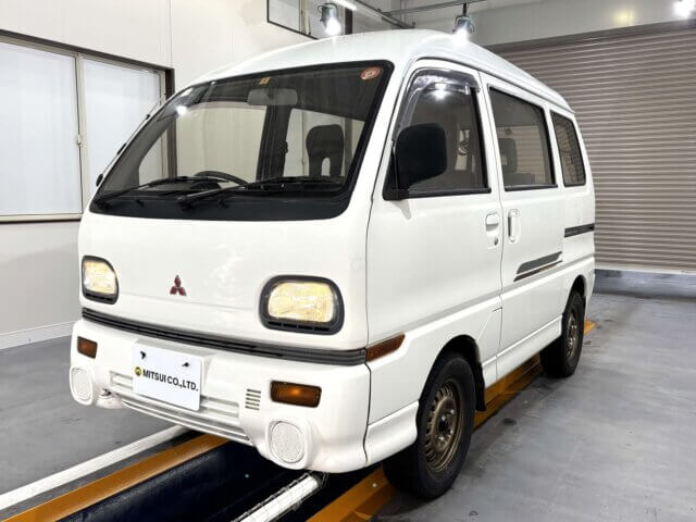 1992 MITSUBISHI MINICAB VAN