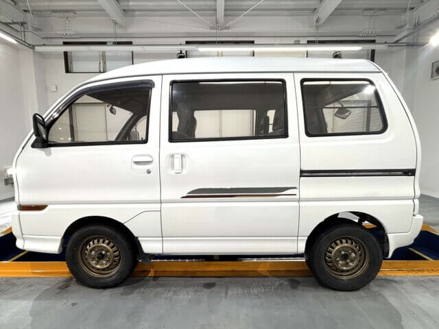 1992 MITSUBISHI MINICAB VAN