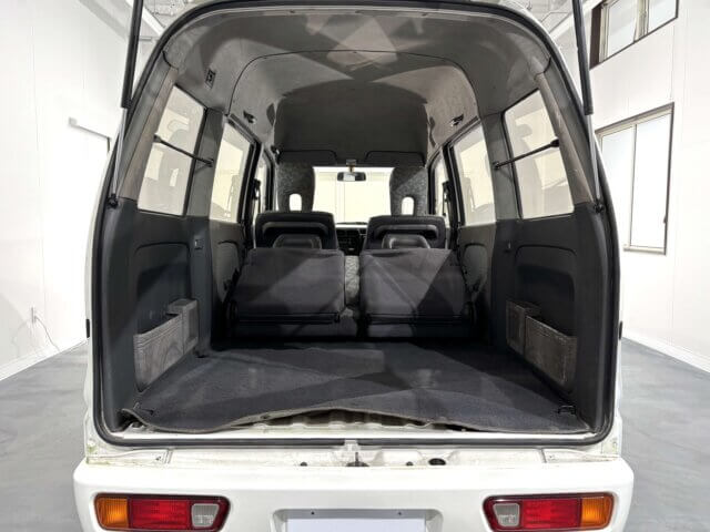 1992 MITSUBISHI MINICAB VAN
