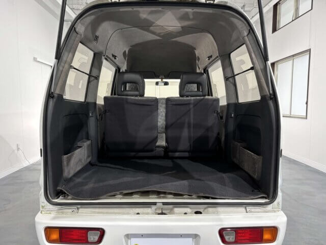 1992 MITSUBISHI MINICAB VAN