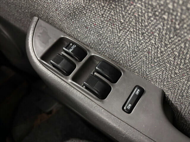 1996 DAIHATSU ATRAI