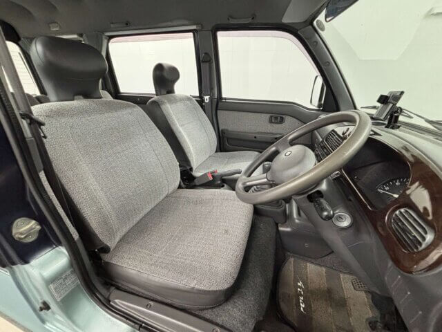 1996 DAIHATSU ATRAI