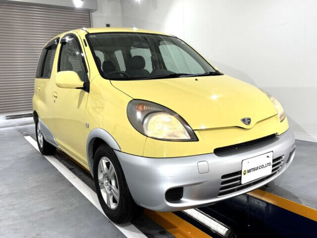 2000 FUNCARGO, TOYOTA 