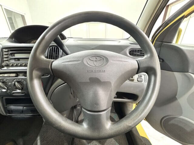 2000 FUNCARGO, TOYOTA 