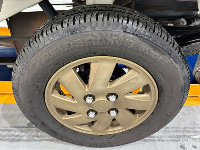 2000 DAIHATSU HIJET TRUCK