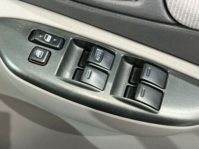1999 TOYOTA PLATZ