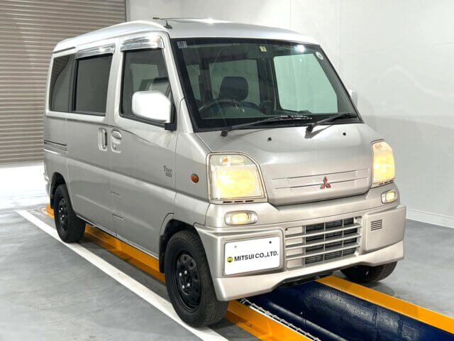 2000 MITSUBISHI TOWN BOX