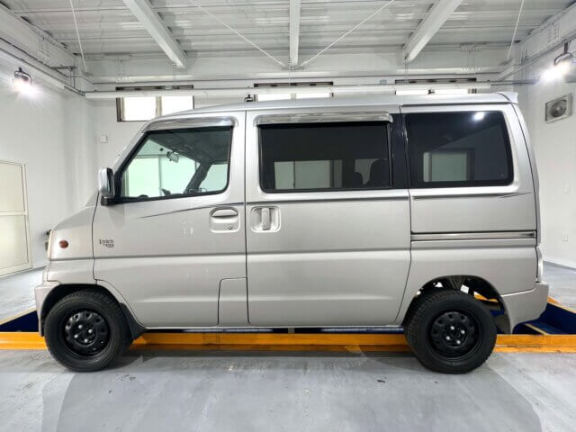 2000 MITSUBISHI TOWN BOX