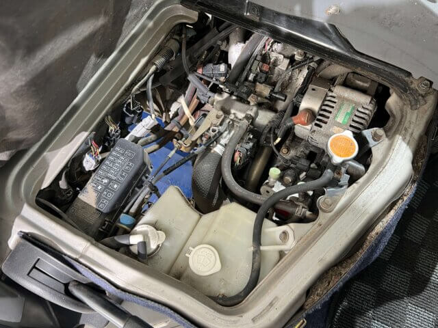 2000 MITSUBISHI TOWN BOX