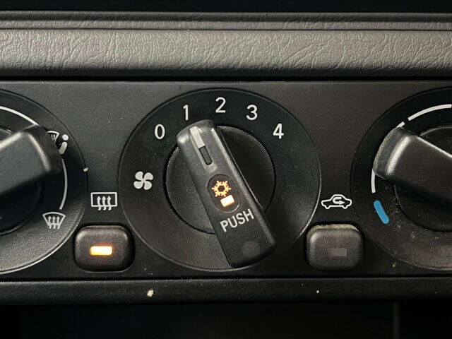 2000 MITSUBISHI TOWN BOX