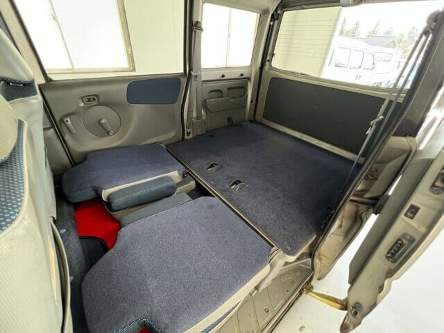 2000 MITSUBISHI TOWN BOX