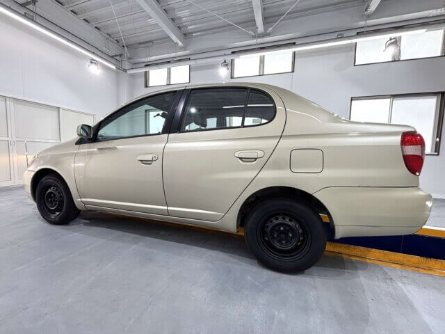 2000 TOYOTA PLATZ