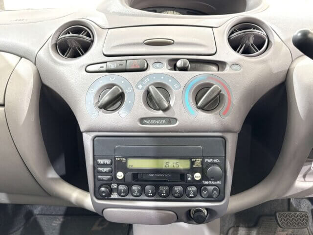 2000 TOYOTA PLATZ