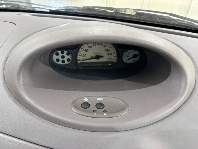 2000 TOYOTA PLATZ