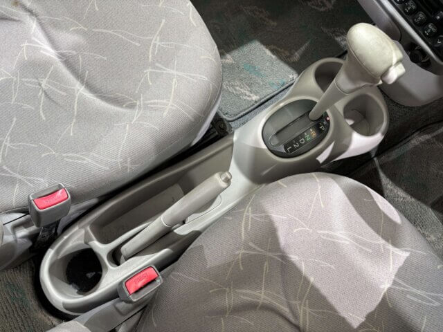 2000 TOYOTA PLATZ