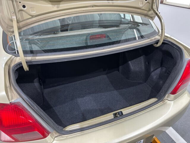 2000 TOYOTA PLATZ