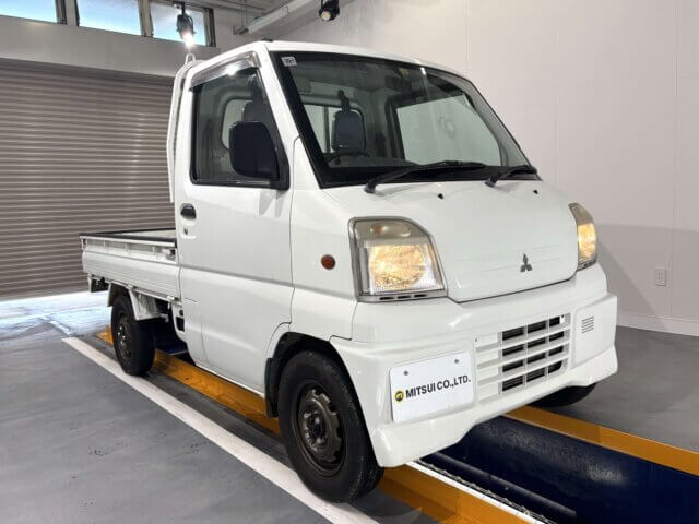2000 MITSUBISHI MINICAB TRUCK