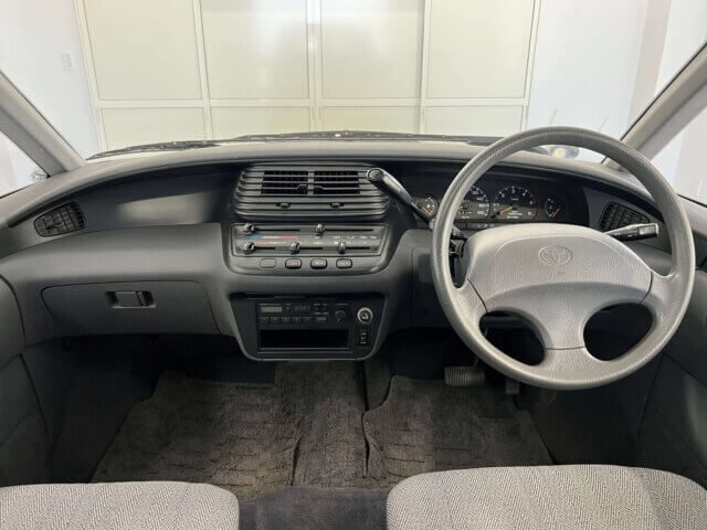 1992 TOYOTA ESTIMA EMINA