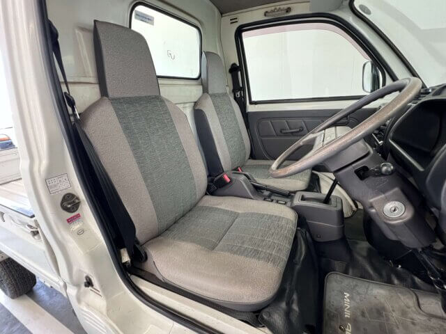 1998 MITSUBISHI MINICAB TRUCK