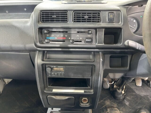 2000 DAIHATSU HIJET TRUCK
